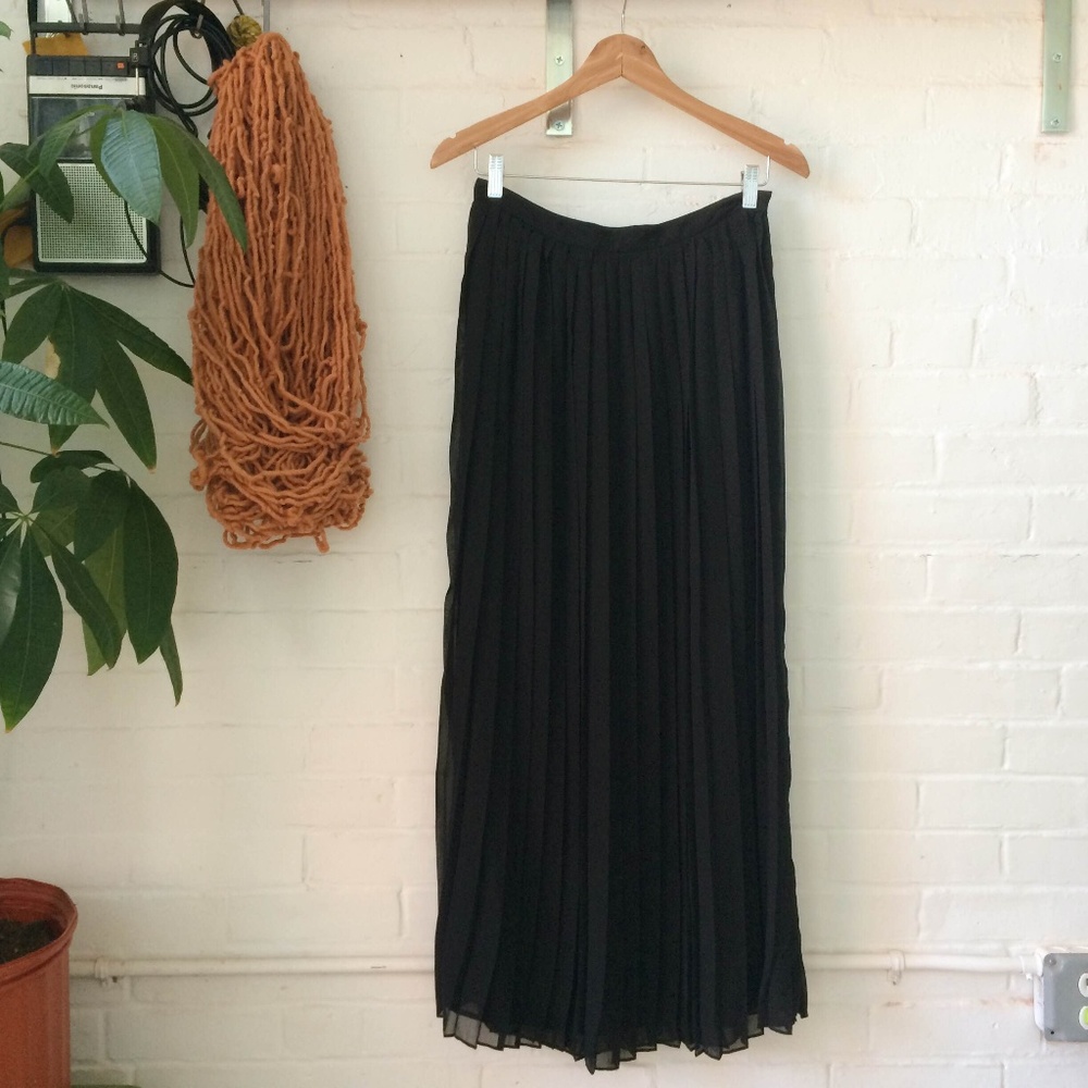 Urban Outfitters Pleated Maxi Skirt